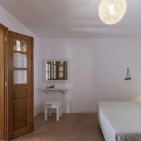 One Bdr Villa-sleeps 4-hot Tub-sea View-parking Βίλα *