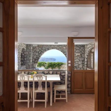 One Bdr Villa-sleeps 4-hot Tub-sea View-parking * Pýrgos